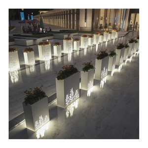 Jardinières carrées modernes avec motif feuille, pots de fleurs d'extérieur pour centre commercial, design minimaliste - Product Image 1