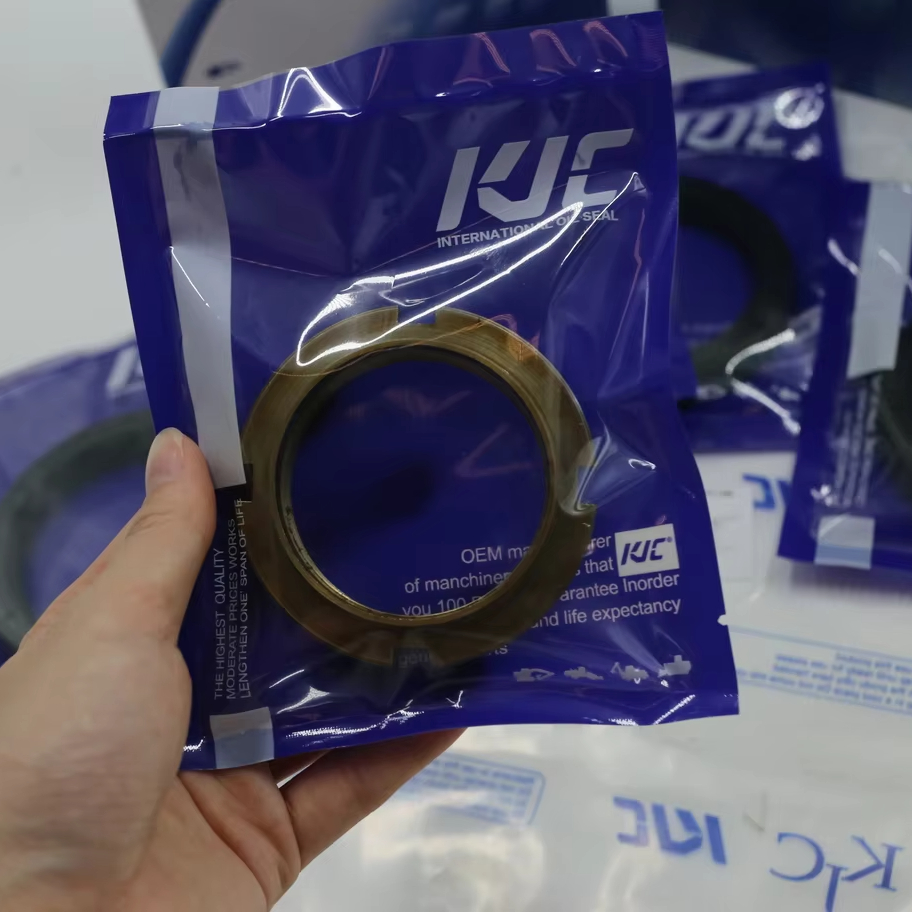 Kawasaki 70Z-4 Seal Kit - Reliable Parts for Heavy Machinery