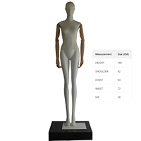 Mannequin de présentation féminin Yihe Boutique, corps entier, mince, décontracté, tête réglable, tailleur, fibre de verre durable, base triangulaire en acier