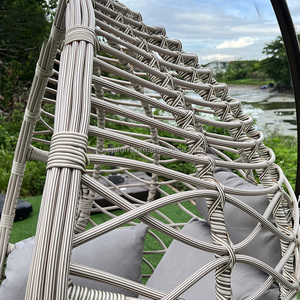 Chaise suspendue en rotin pour <span class=keywords><strong>nid</strong></span> <span class=keywords><strong>d</strong></span>'<span class=keywords><strong>oiseau</strong></span> en plein air Chaise suspendue pour les loisirs <span class=keywords><strong>d</strong></span>'intérieur Chaise à oeufs suspendue pour l'extérieur avec cadre en métal - Product Image 3