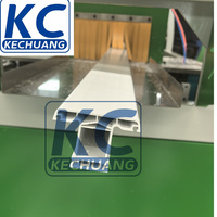 Ligne de production de profilés pour fenêtres et portes en PVC WPC, extrudeuse de profilés en plastique PVC, machine à profilés en plastique PE PVC