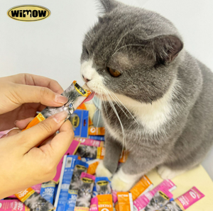 OEM ODM Marque privée Barres crémeuses pour chats riches en protéines, friandises en bâtonnets, saveur poulet, saumon, thon, collation humide liquide pour chats - Product Image 3