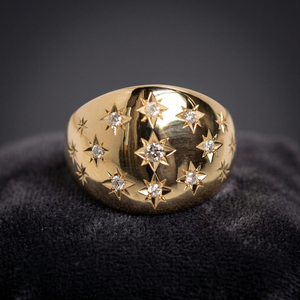 Anillos de compromiso y boda románticos de plata de ley 925 con moissanita y engaste de bisel chapado en oro de 18K para novios y tercera persona - Product Image 3