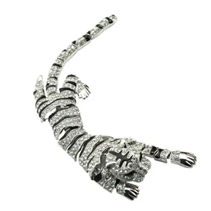 Broche tigre en métal de grande taille, épingle de mode Animal du zodiaque chinois, accessoire de vêtement, bijoux en argent