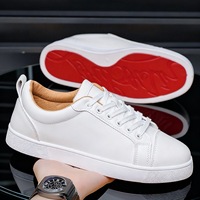 Chaussures décontractées à lacets pour hommes, design européen, semelle rouge, vente en gros, baskets tendance pour garçons, chaussures de sport noires pour hommes, blanches