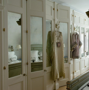 Armoire de rangement pour vêtements Prima Bestselling Products, design essentieliste, noir et blanc, avec miroir - Product Image 1