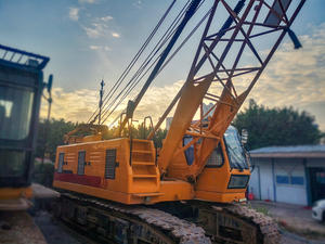 Grúa sobre orugas QUY50 de 50 toneladas, grúa sobre orugas reacondicionada, maquinaria de elevación a precio económico - Product Image 3