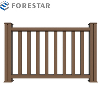 Nouvelle terrasse en composite bois-plastique, rampes d'escalier utilisées, designs de rampes de terrasse, garde-corps de balcon en WPC