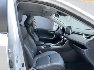 Nuevo para <span class=keywords><strong>Toyota</strong></span> <span class=keywords><strong>RAV4</strong></span> <span class=keywords><strong>2022</strong></span> 2.0L Sedan AWD con asientos de cuero Interior oscuro Dirección izquierda-El mejor <span class=keywords><strong>precio</strong></span> en China - Product Image 6