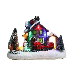 Winter Sneeuw Kerst Dorp Scène Huis Standbeelden Led Licht Kerst Trein Huis Hars Tafelblad Ornament Glow Polyresin Ambachten