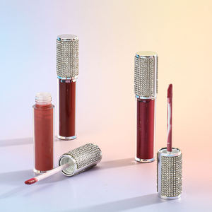 Brillo Labial Líquido Hidratante con Diamantes, en Tubo, Mate, en Existencia, Cosméticos de Marca Privada - Product Image 4