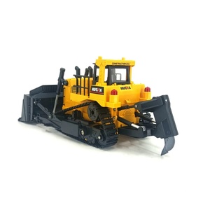 Bulldozer RC 1/16 2.4G 1554 à forte puissance, modèle de simulation avec effets lumineux et sonores, jouet d'ingénierie pour enfants et adultes - Product Image 4