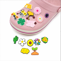 Nouveauté 2026 : Breloques de chaussures tournesol très populaires, accessoires de décoration florale pour chaussures, breloques d'anime pour sabots - Vente en gros
