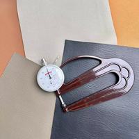 Cuir artificiel PVC 0.9-1.2mm tissu décoratif gaufré élastique imperméable à l'eau extensible pour sièges de voiture chaussures-anti-moisissure tricoté