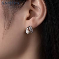 Pendientes clásicos de perlas de joyería de plata 925 para mujeres de negocios con perlas Akoya de 8mm y respaldos seguros