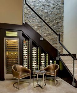 Mueble de Almacenamiento para Vinos JINGSHUN de Madera Maciza y Vidrio para Escaleras, Optimización de Espacio, Mueble de Almacenamiento para el Hogar a Medida, Listo para Armar - Product Image 1