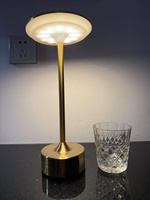 Lampe de bureau moderne sans fil rechargeable en métal, petite lampe de table portable pour hôtel, lampe d'ambiance pour la maison, décoration intérieure