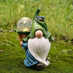Résine Artisanat Nain Jardin Gnome Statue Noël Jardin Décoration Extérieure Pelouse Cour Lumière Solaire - Product Image 2