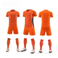 Ensemble de maillots de football personnalisés pour hommes, uniforme d'équipe de football en gros avec shorts pour adultes