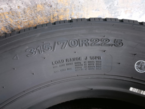 ยางรถบรรทุกคุณภาพสูงขนาด 315/70R22.5, ยางเรเดียลเหล็กทั้งหมดสำหรับรถบรรทุกพาณิชย์ขายส่งจากโรงงาน - Product Image 4