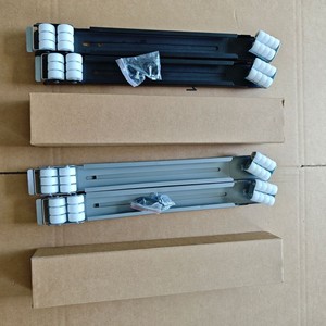 Rail de guidage pour réfrigérateur Air China avec roulettes, base mobile réglable pour rangement de réfrigérateur, argent, noir, gris, simple couche, en fer - Product Image 1
