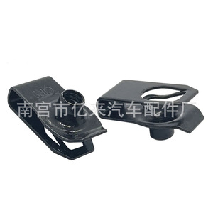 Clip de plástico M6 de Yilai Auto Parts para capó de motor, parachoques y guardabarros con acabado en óxido negro - Product Image 1
