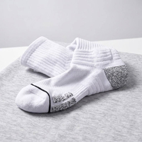 Chaussettes de basket-ball personnalisées avec broderie de logo, chaussettes de sport en tissu éponge, chaussettes de basket-ball en coton de qualité supérieure, vente en gros