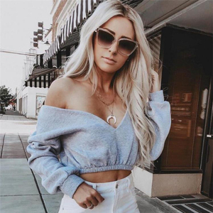 2020 automne hiver sweat-shirt personnalisé logo sexy à capuche femme <span class=keywords><strong>Col</strong></span> <span class=keywords><strong>V</strong></span> sueurs <span class=keywords><strong>crop</strong></span> <span class=keywords><strong>top</strong></span> à capuche pour les femmes - Product Image 3