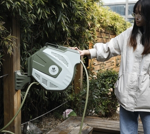 Cuộn vòi nước tự thu gọn 25M bán chạy, bộ cuộn vòi tưới vườn - Product Image 2