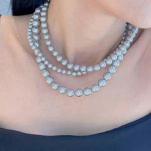 XL11606M43 Collar Gargantilla Versátil de Estilo Japonés y Coreano con Cuentas Grises, Imitación de Perlas y Baño de Oro para Mujer, Ideal para Fiestas de Alta Gama - Product Image 1