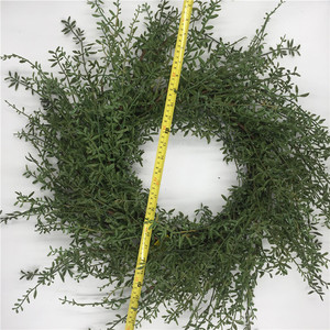 Guirnalda <span class=keywords><strong>de</strong></span> Césped Artificial Verde <span class=keywords><strong>de</strong></span> 24/28 Pulgadas para Decoración del <span class=keywords><strong>Hogar</strong></span>, <span class=keywords><strong>Venta</strong></span> <span class=keywords><strong>al</strong></span> <span class=keywords><strong>por</strong></span> <span class=keywords><strong>Mayor</strong></span> - Product Image 6