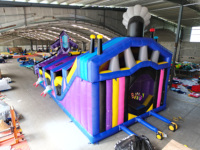 Aire de jeux gonflable commerciale pour espaces intérieurs et extérieurs, thème vaisseau spatial, pour 30 personnes - Légère
