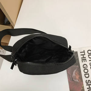 Sac à bandoulière personnalisé à la mode pour hommes et femmes Design original avec fermeture à glissière Sac à bandoulière à bas prix - Product Image 6