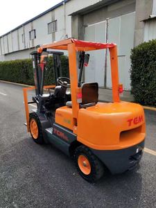 Vente flash : Chariot élévateur d'occasion TCM FD30 pour travaux de terrassement - Product Image 6