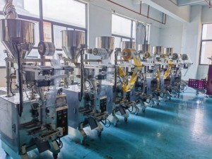 Tự động dán điền quantitive nước sốt cà chua máy đóng gói chất lỏng gia vị nước sốt cà chua nước sốt đậu Gói máy đóng gói - Product Image 6