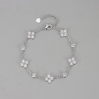 Bracelet chaîne trèfle à quatre feuilles en zircon pour femme, design minimaliste de luxe haut de gamme