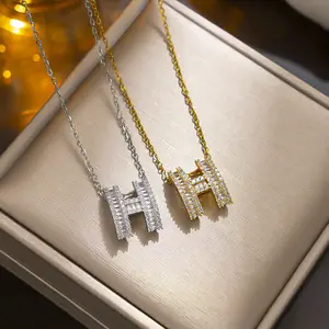 2 buah/Set desainer perhiasan Set huruf H 18K emas berlian imitasi kalung mewah kristal berlian anting wanita trendi perhiasan Set