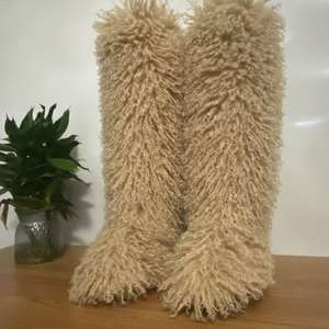 Botas de nieve cálidas de media pantorrilla para mujer, con forro de piel, estilo adelgazante, para invierno, color y estilo transfronterizos, para pedidos especiales de clientes. - Product Image 2