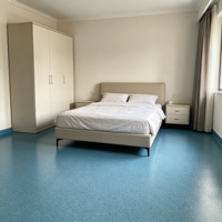 Peinture époxy à base de sable coloré auto-nivelante de haute qualité, faible teneur en COV, facile à nettoyer, effet marbre pour revêtement de sol en béton intérieur