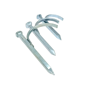Suministro de fábrica: Gancho de sujeción para tuberías de agua <span class=keywords><strong>en</strong></span> forma de U, de acero galvanizado y zincado, para montaje <span class=keywords><strong>en</strong></span> pared - Product Image 1