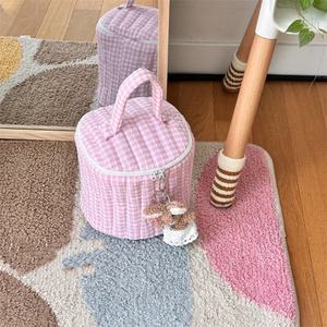 Wholesale Cotton Plaid Printing Cosmetic <b>Bag</b> Portable Travel Makeup <b>Bag</b> <b>for</b> <b>Women</b> 7 Inches Cylinder <b>Bag</b> with Handle - Product Image 5