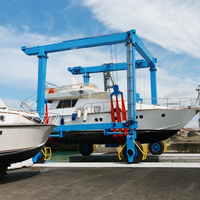 Grue de levage de yacht flexible et personnalisable de 30 tonnes avec élingue souple et rayon d'action pour bateaux de pêche