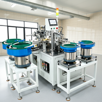 Machine d'assemblage de vis entièrement automatique à 6 stations avec alimentation par bol vibrant pour vis en plastique et composants de quincaillerie