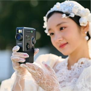 Appareil photo instantané Fujifilm <span class=keywords><strong>Instax</strong></span> <span class=keywords><strong>Mini</strong></span> <span class=keywords><strong>Evo</strong></span> Cinema, enregistrement photo et vidéo, impression, étanche, antichoc, vidéo HD 1080p, 7,1x-16x - Product Image 6