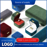 Boîte à bijoux rectangulaire en velours haut de gamme importée, sans poussière, à changement de couleur, avec logo personnalisé et impression en relief