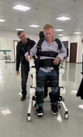 Exosquelettes robotiques pour usage médical/ménager comme aides à la marche, utilisés pour corriger la marche. Fabricant d'Exosquelettes