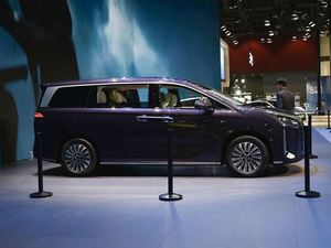 รถยนต์ไฟฟ้าปี 2026 ยานยนต์พลังงานใหม่ Byd Xia รถยนต์ไฮบริดแบบปลั๊กอิน รถยนต์ไฟฟ้า Byd สำหรับธุรกิจ รถยนต์ Byd Xia MPV - Product Image 3