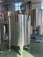 Cuve de Fermentation en Acier Inoxydable 2000L – Composants Essentiels : Réservoir sous Pression, Pompe, Moteur – Équipement de Brassage de Bière et de Vin de Haute Qualité