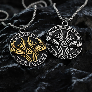 Collar de Hombre de Acero Inoxidable con Colgante de Cuervo Vikingo Nórdico yunnique, Joyería con Diseño Animal y Patrón Geométrico, Accesorio de Moda - Product Image 1