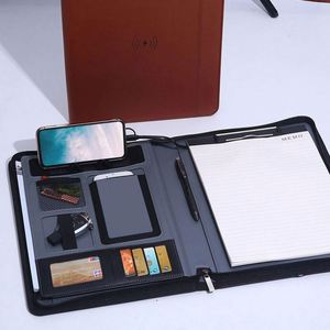 Cargador Portátil Multifunción A4 de Cuero PU con 8000 mAh, Clip para Gerentes, Regalo Empresarial, Agenda Personalizada Negra - Product Image 3